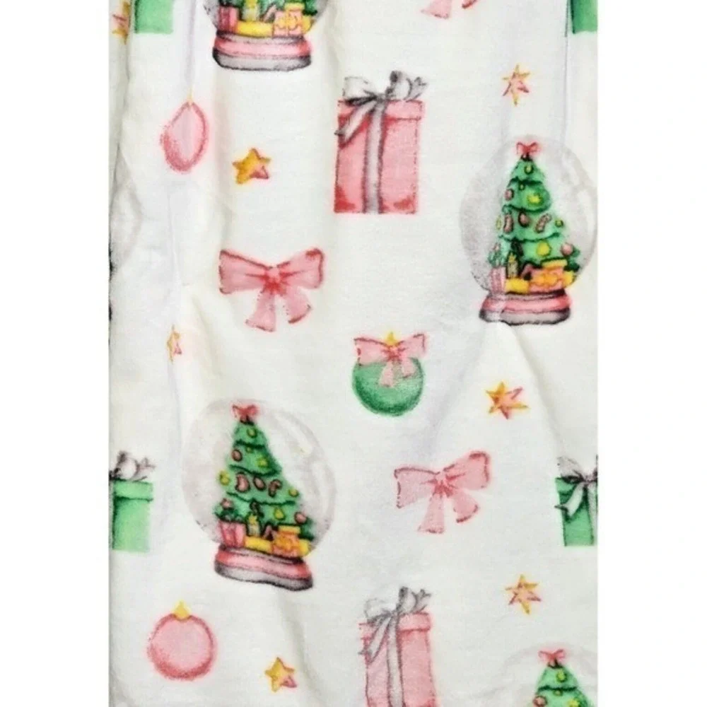 Pink Christmas Snow Globe Plush Throw Blanket White Tree 50x70 Holiday NEW